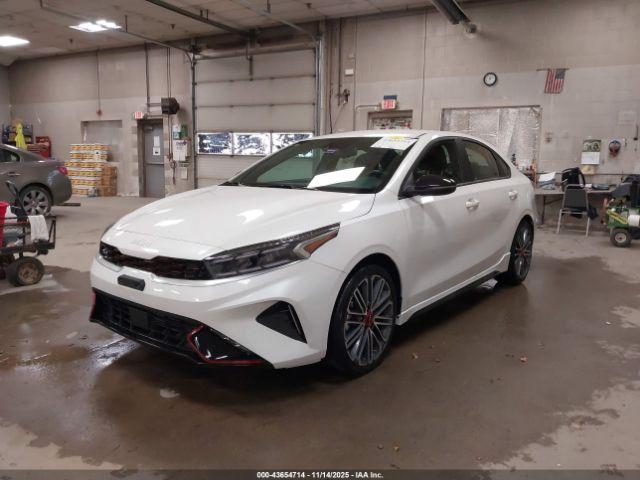 Kia Forte Gt Image 16