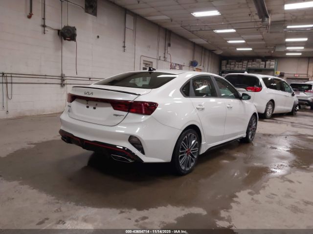 Kia Forte Gt Image 4