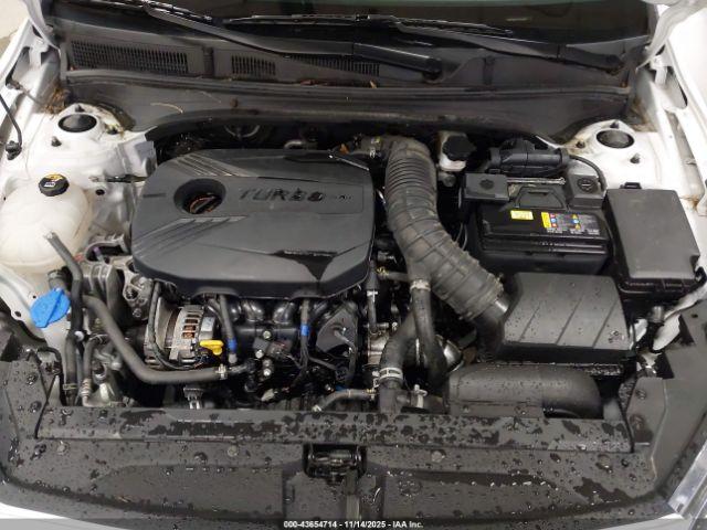 Kia Forte Gt Image 6