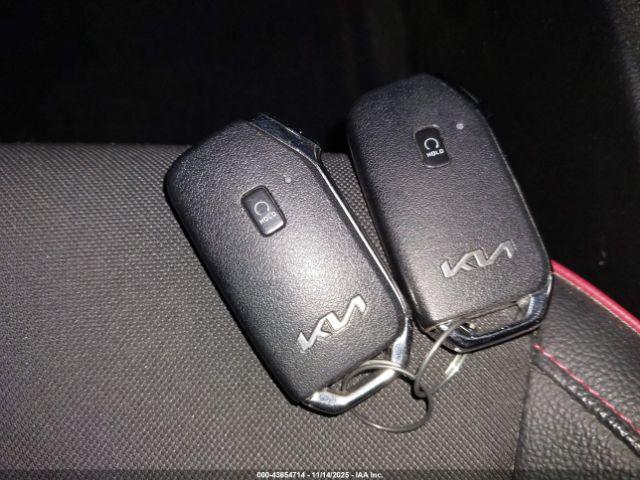 Kia Forte Gt Image 2