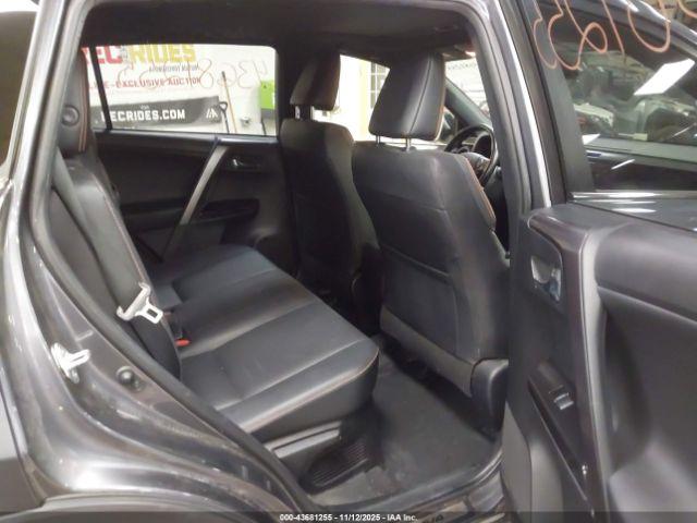 Toyota RAV4 Se Image 5