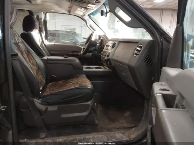 Ford F-250 Xlt Image 4