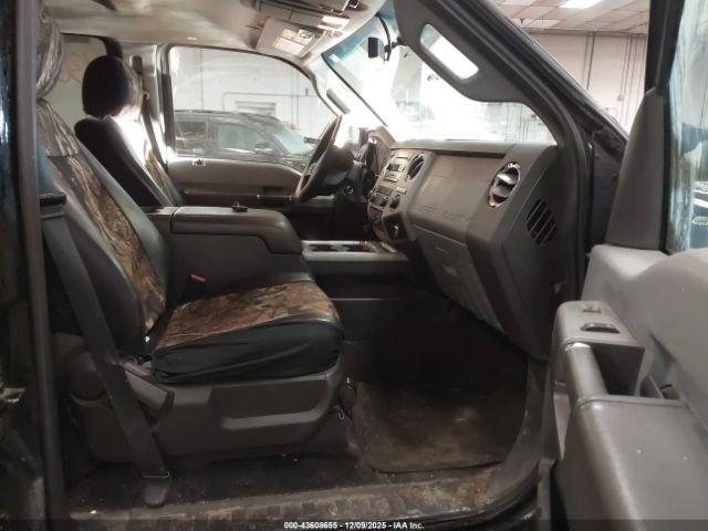 Ford F-250 Xlt Image 4