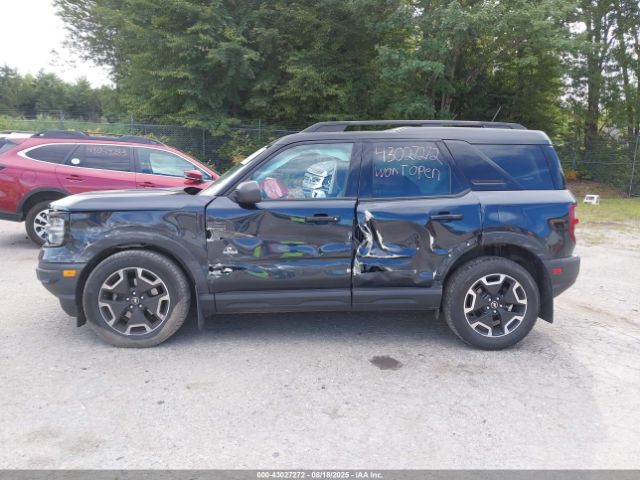 Ford Bronco Outer Banks Image 12
