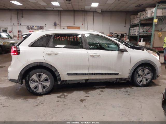 Kia Niro Lx Image 10