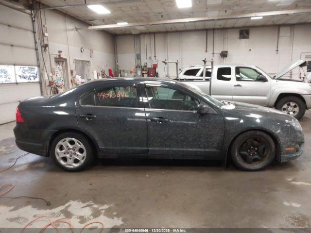 Ford Fusion Se Image 9