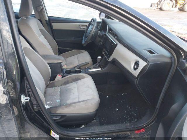 Toyota Corolla Le Image 9