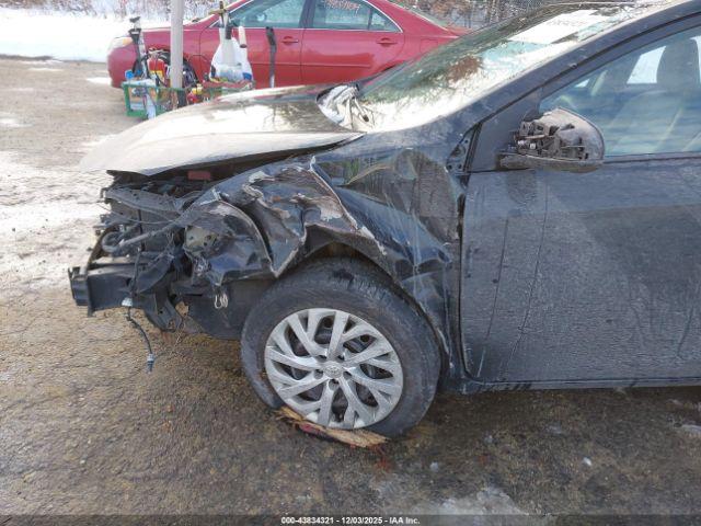 Toyota Corolla Le Image 3