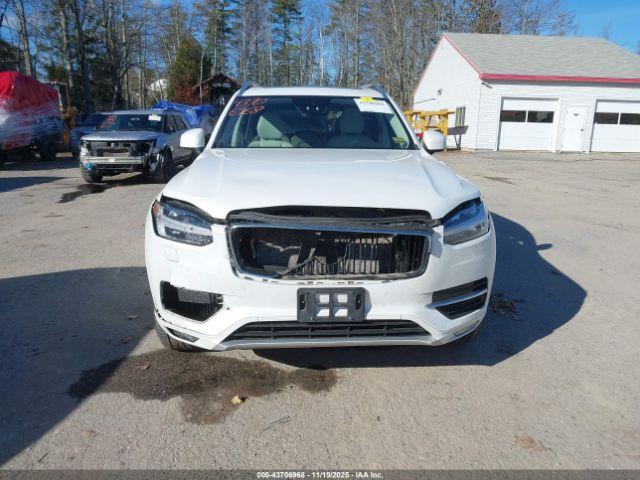Volvo XC90 T6 Momentum Image 13