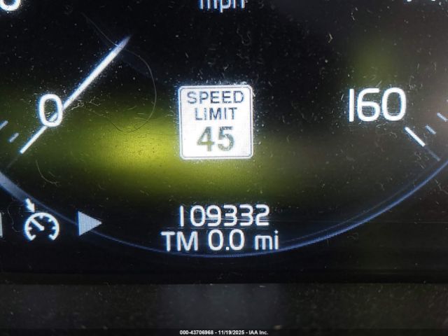 Volvo XC90 T6 Momentum Image 7