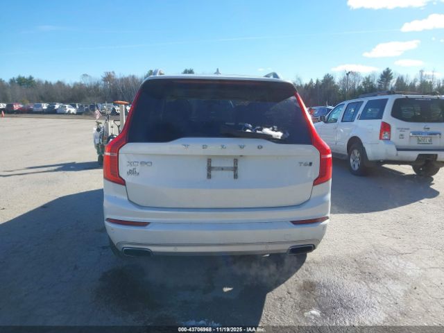 Volvo XC90 T6 Momentum Image 11