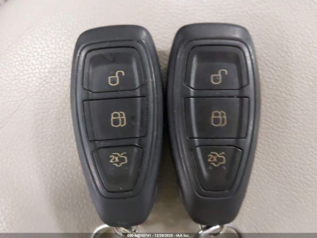 Ford C-MAX Hybrid Sel Image 8