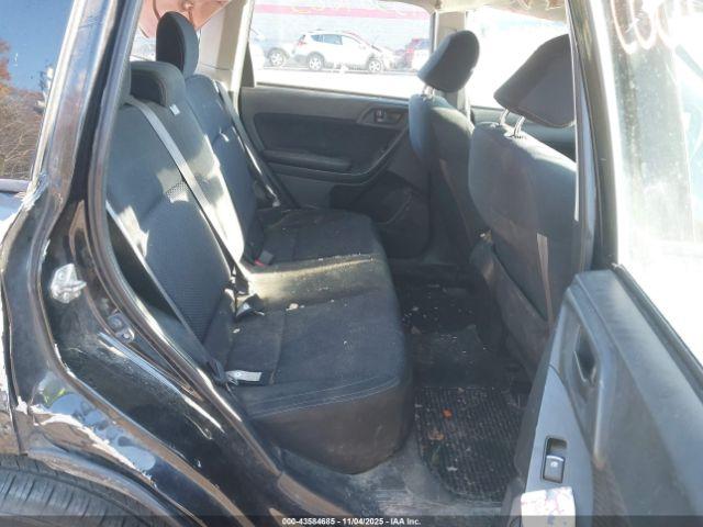 Subaru Forester 2.5i Image 8