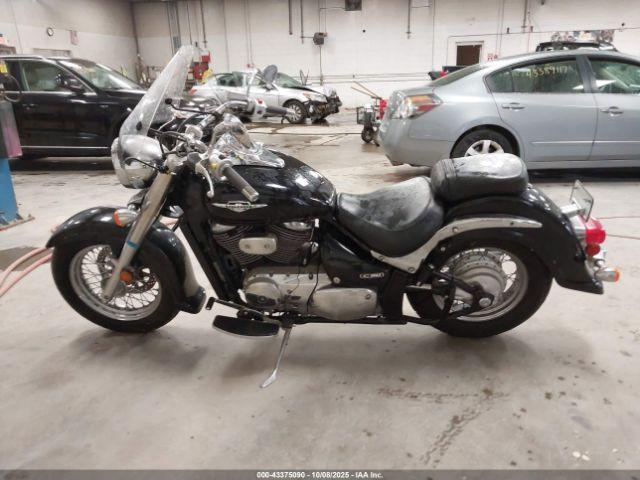 Suzuki Vl800 Image 9