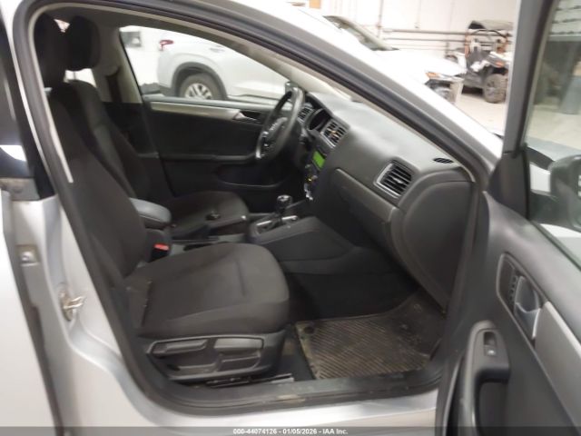 Volkswagen Jetta 1.8t Se Image 7