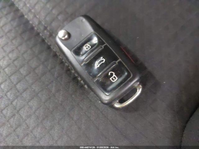 Volkswagen Jetta 1.8t Se Image 14