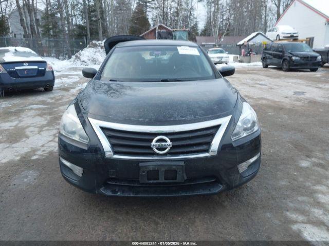 Nissan Altima 2.5 S Image 12