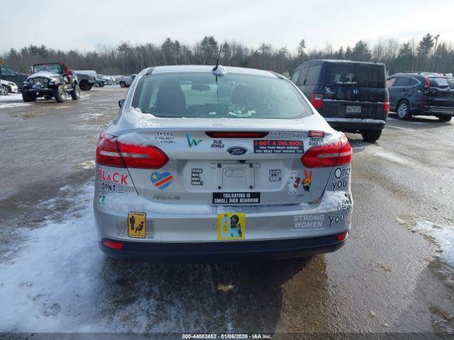 Ford Focus Se Image 13