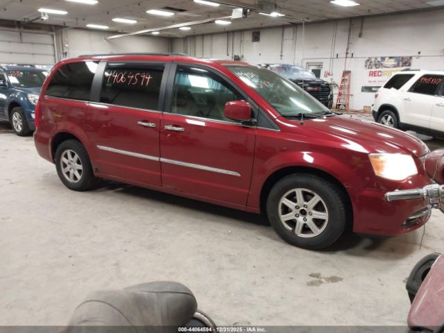 Chrysler Town & Country Touring Image 1