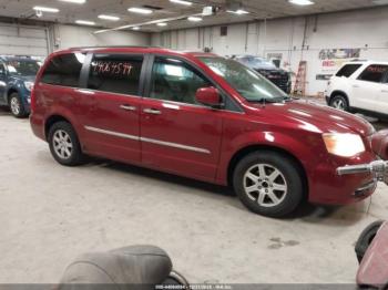 Salvage Chrysler Town & Country