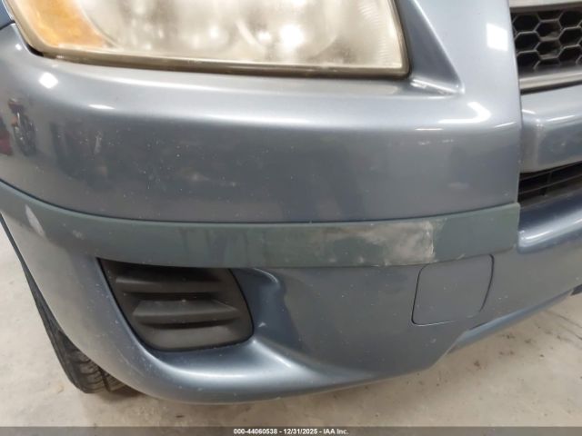 Toyota RAV4 Image 10