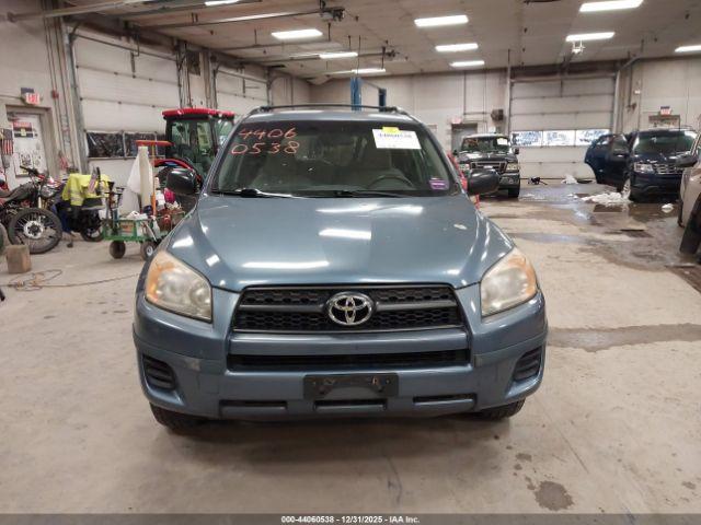 Toyota RAV4 Image 7