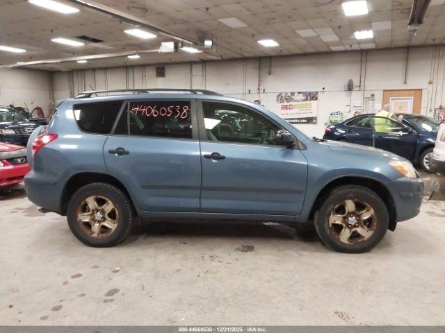 Toyota RAV4 Image 11