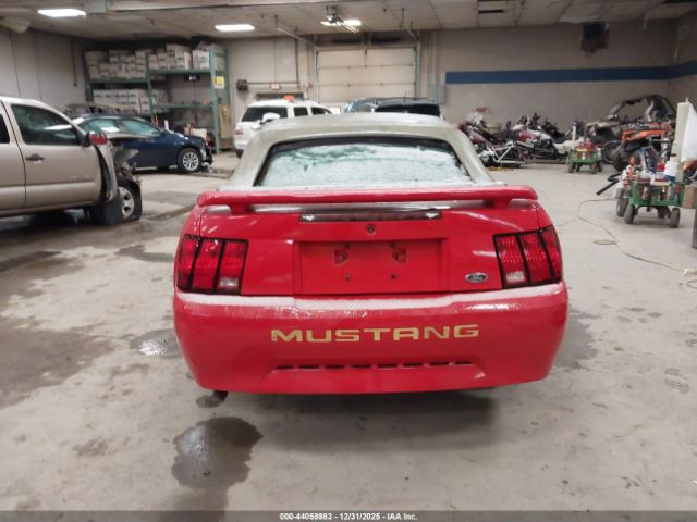 Ford Mustang Image 9