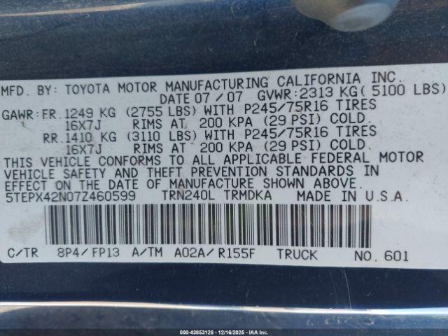 Toyota Tacoma Image 11