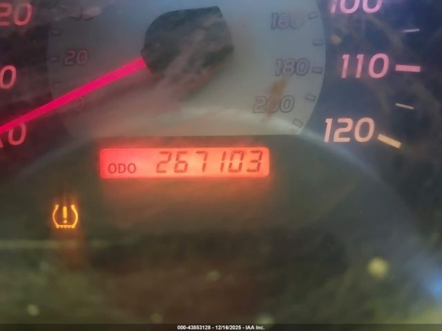 Toyota Tacoma Image 13