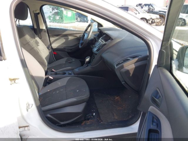 Ford Focus S Image 15