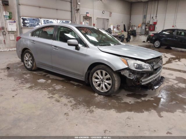 Subaru Legacy 2.5i Premium Image 1