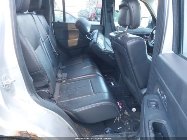 Jeep Liberty Sport Image 11