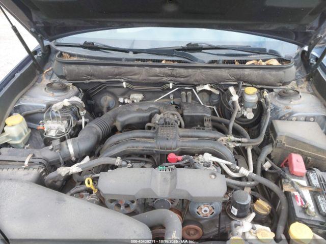 Subaru Outback 2.5i Limited Image 12