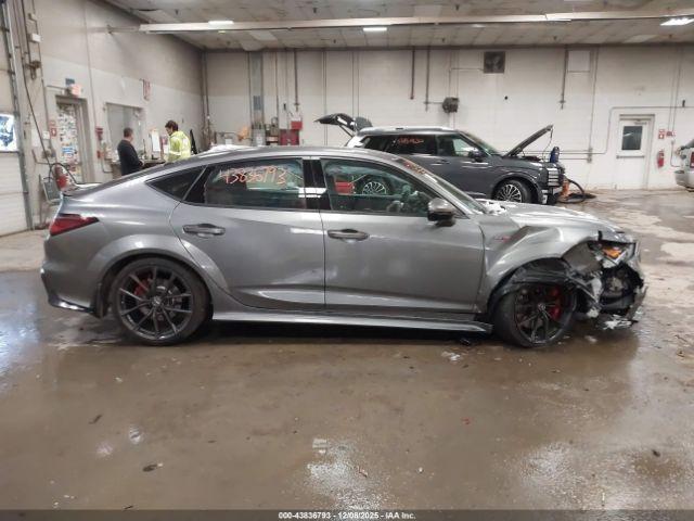 Acura Integra Type S Image 14