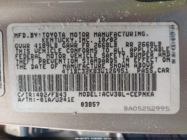 Toyota Camry Le Image 9