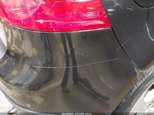 Volkswagen GTI 4-door Image 6