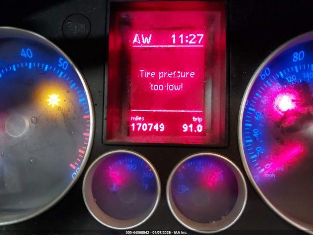 Volkswagen GTI 4-door Image 14