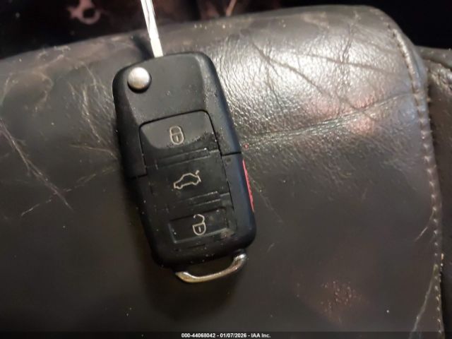 Volkswagen GTI 4-door Image 5