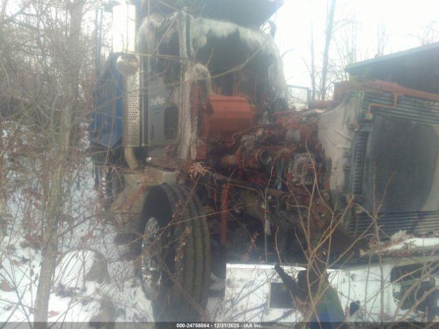  Salvage Kenworth T800