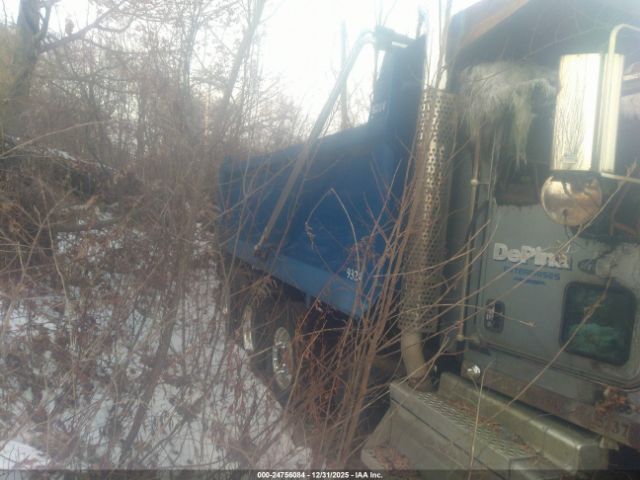 Kenworth T800 Image 2