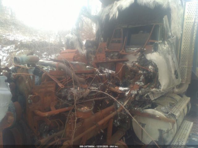 Kenworth T800 Image 10